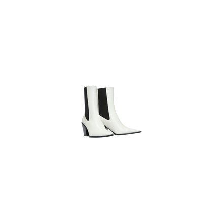 Smooth Edginess Western Chelsea Heeled Boot